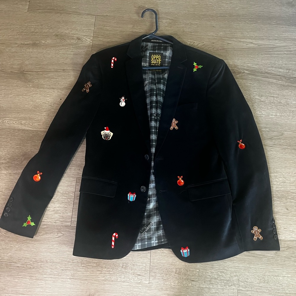 Opp Suit Christmas Balzer